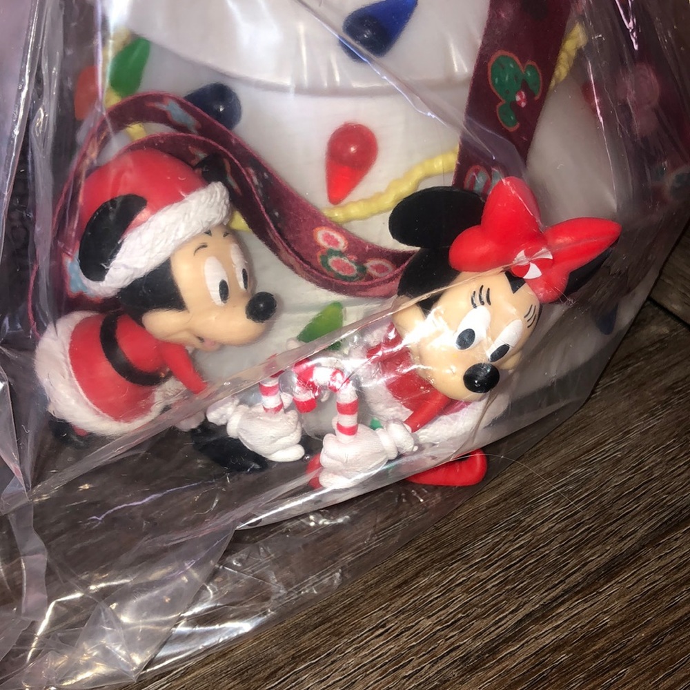 Disney NEW white Christmas Tree popcorn bucket - Picture 5 of 8